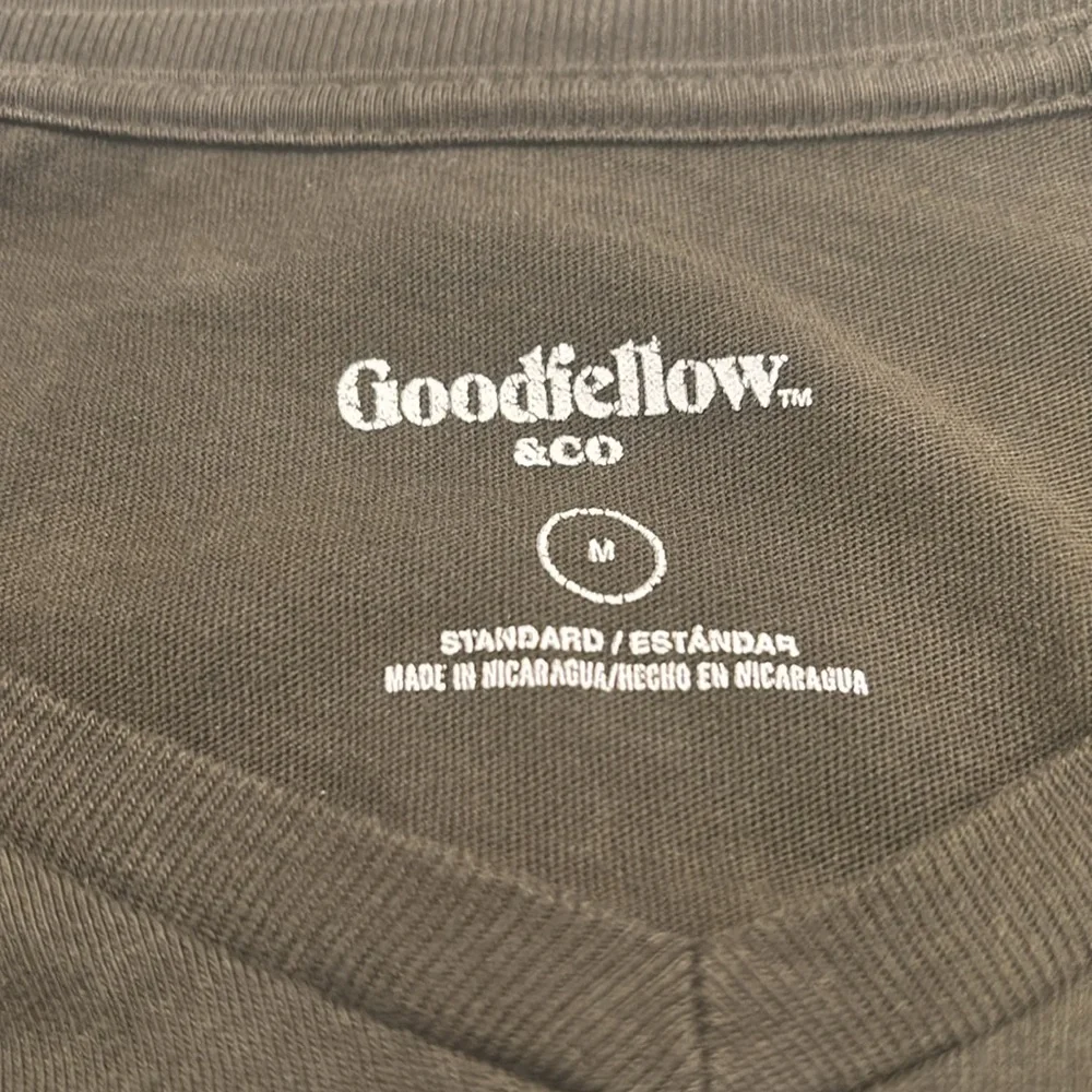 Goodfellow & Co Black Tee and Airwalk Camo Shorts Set - Picture 2 of 7